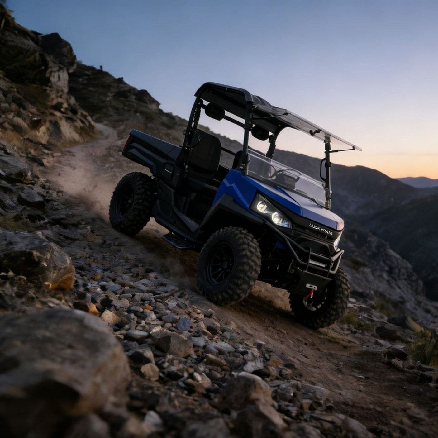 4WD UTV ສໍາລັບການລ່າສັດ 20KW ພະລັງງານສູງສຸດ 400mm Wading 350kg Load